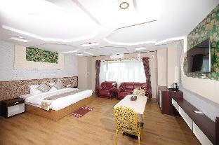 H Plus Hotel Yangon,76 Kyaik Ka San Road Tamwe Township Yangon 11211,4 star
