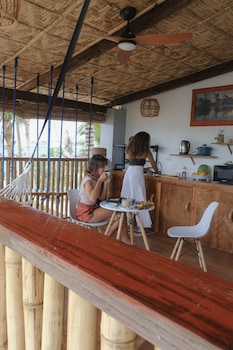 happiness beach resort siargao