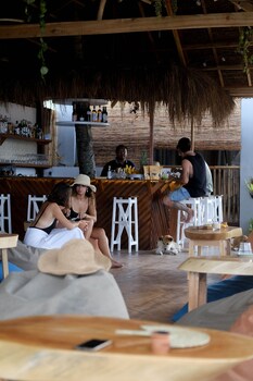 happiness beach resort siargao