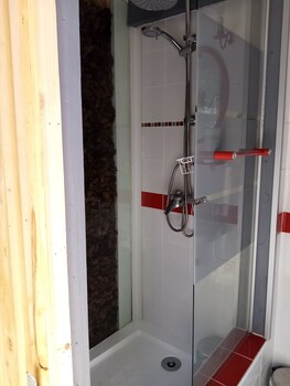 les tonneaux de leure logement insolite