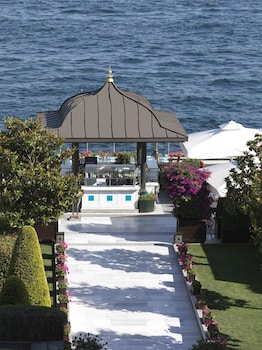 four seasons hotel istanbul at the bosphorus