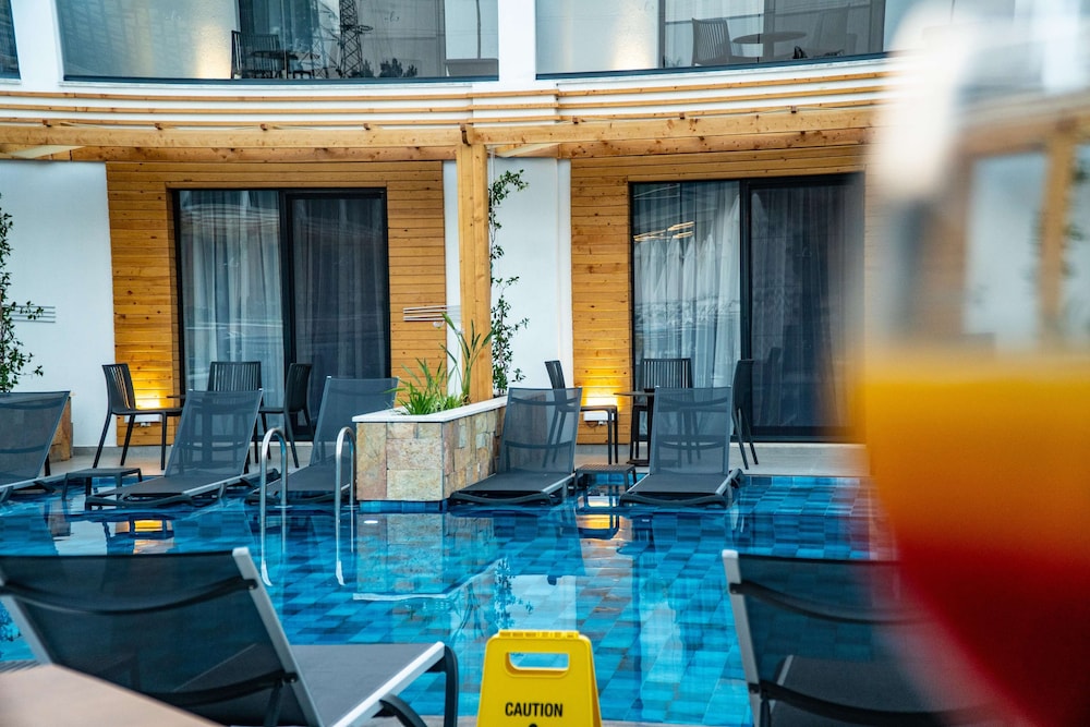 l hotel sarigerme