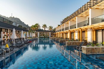 l hotel sarigerme