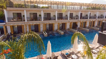 l hotel sarigerme