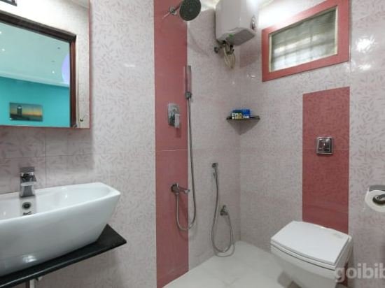 max classic serviced apartment