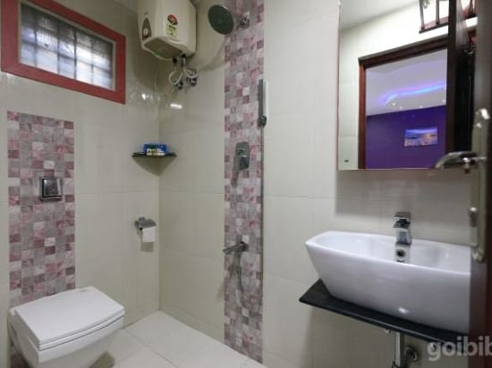 max classic serviced apartment