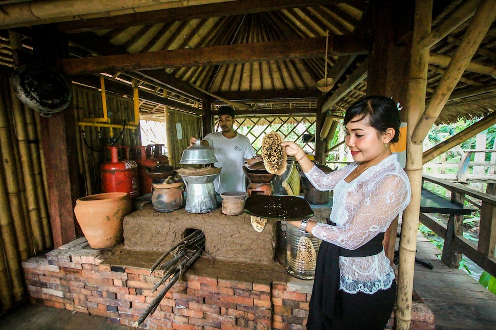 keramas sacred river village