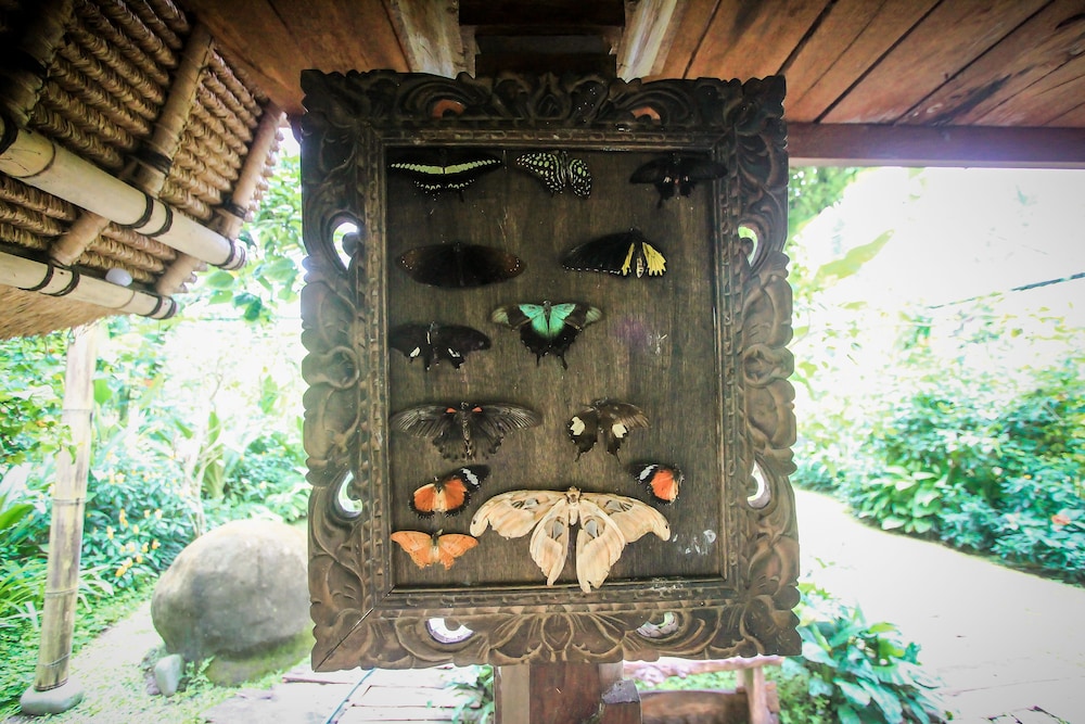 keramas sacred river village