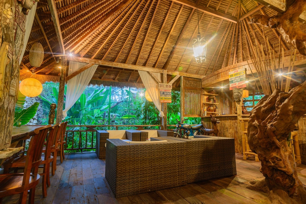 keramas sacred river village