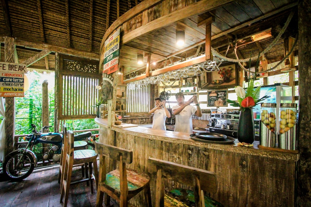 keramas sacred river village