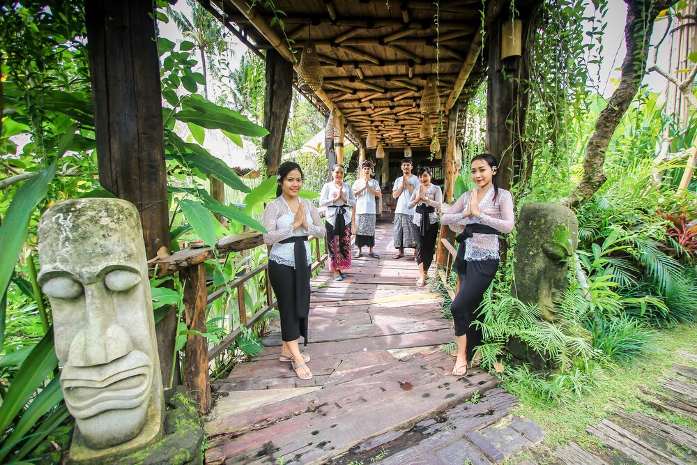 keramas sacred river village