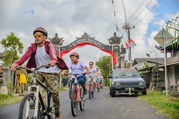 keramas sacred river village