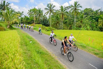 keramas sacred river village