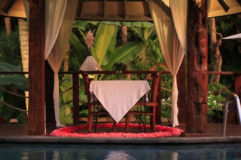 keramas sacred river village