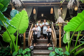 keramas sacred river village