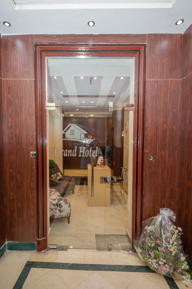 grand city hotel