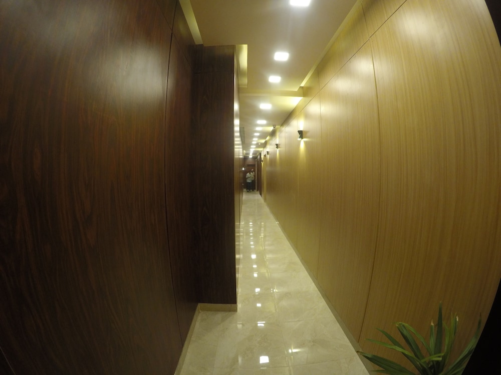 grand city hotel