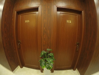 grand city hotel