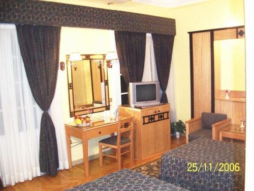grand city hotel