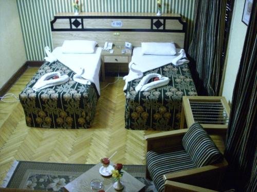 grand city hotel