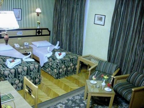 grand city hotel