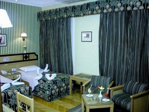 grand city hotel