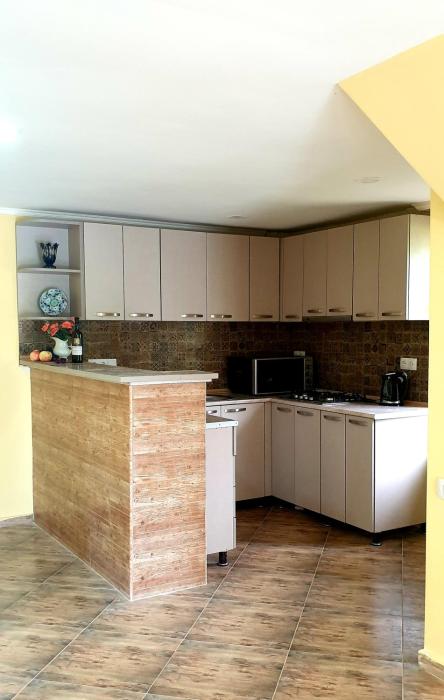 four seasons in kutaisi