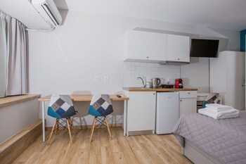 athens raise acropolis project