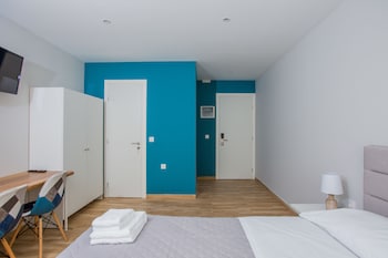 athens raise acropolis project