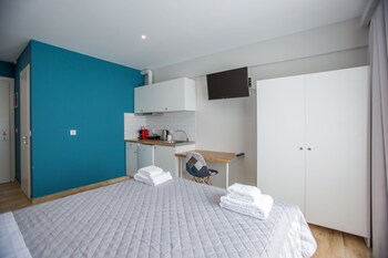 athens raise acropolis project