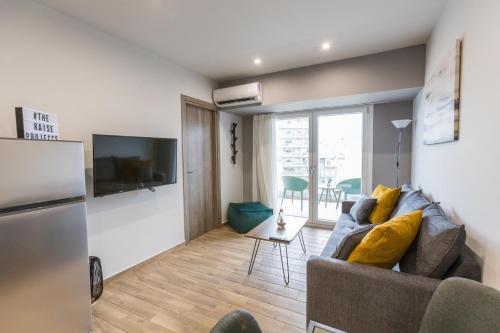 athens raise acropolis project