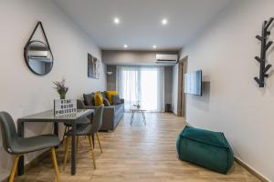 athens raise acropolis project