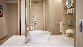 avani ibn battuta dubai hotel