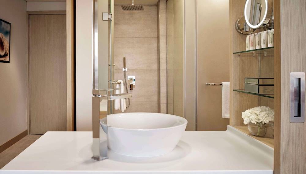 avani ibn battuta dubai hotel