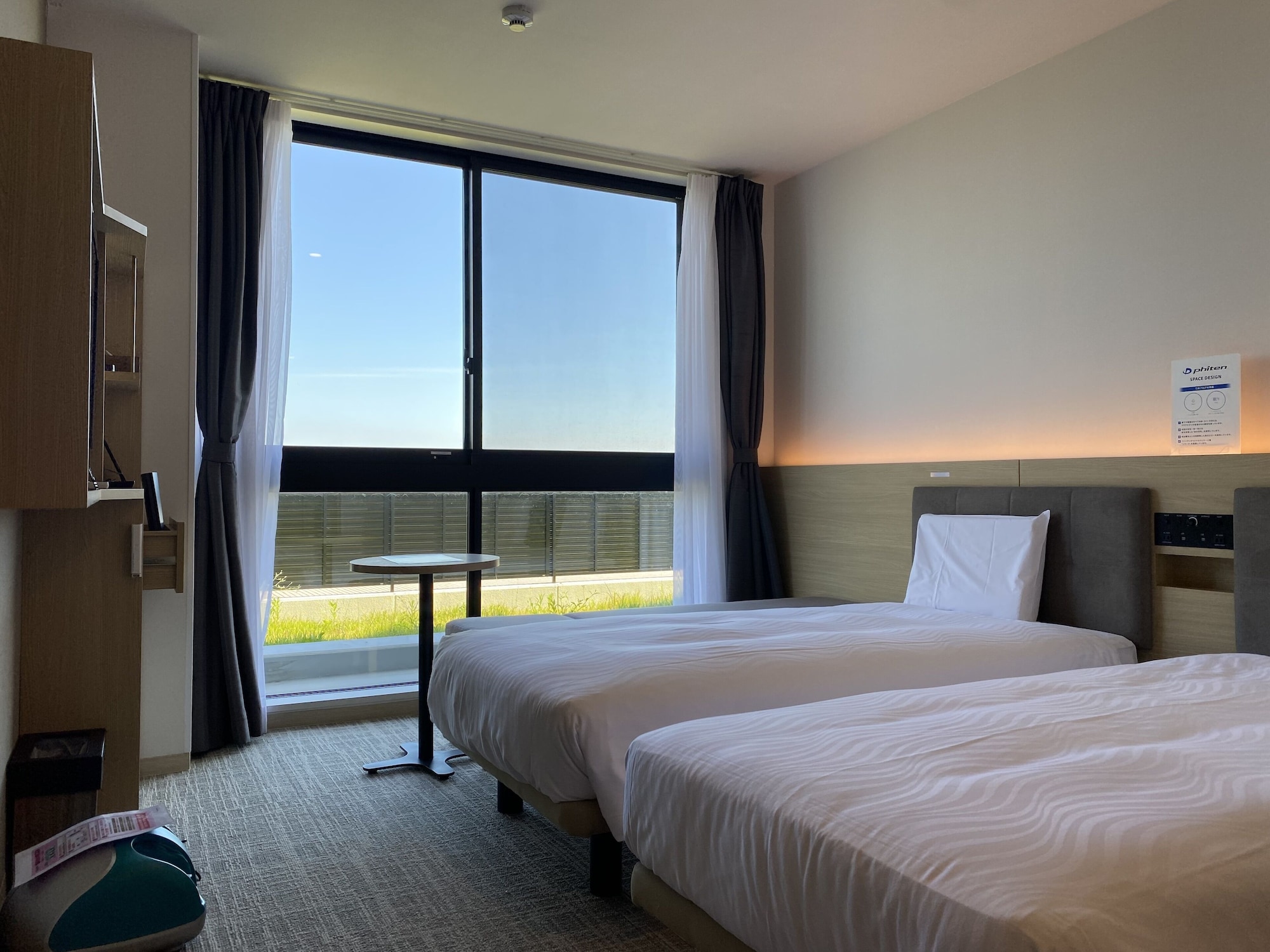 henn na hotel kansai airport