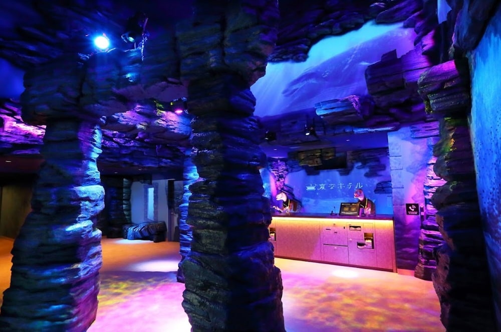 henn na hotel kansai airport