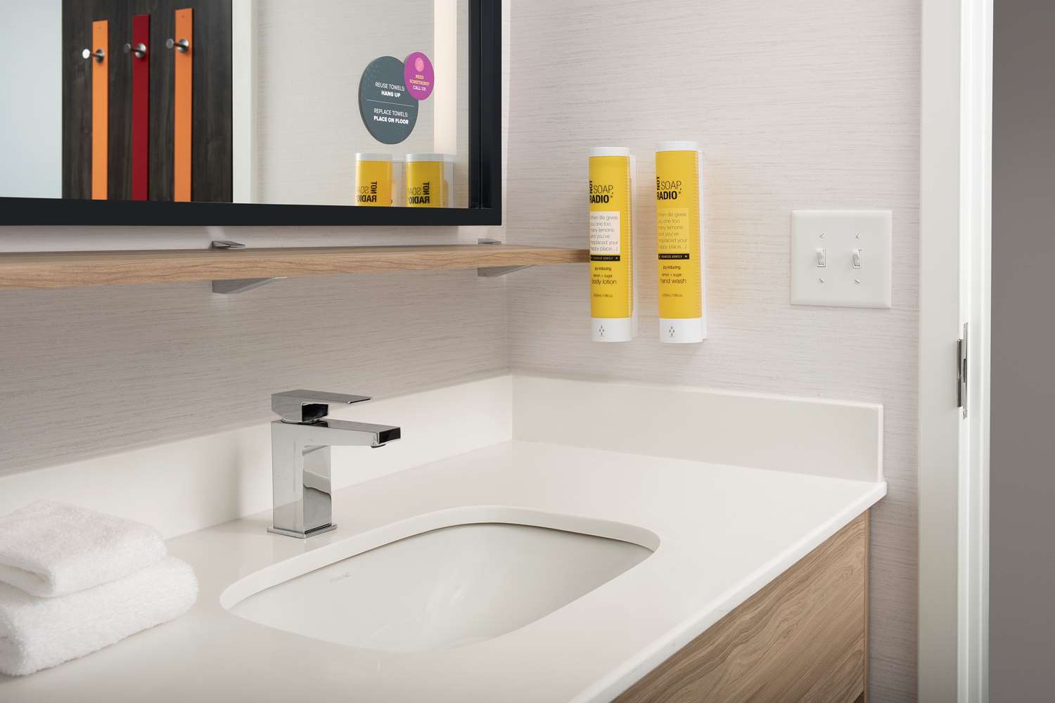 tru by hilton charlotte airport lake pointe