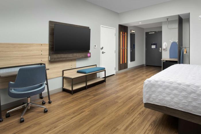 tru by hilton charlotte airport lake pointe