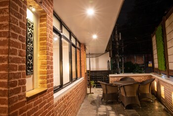 sunshine boutique hotel