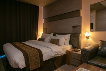 sunshine boutique hotel