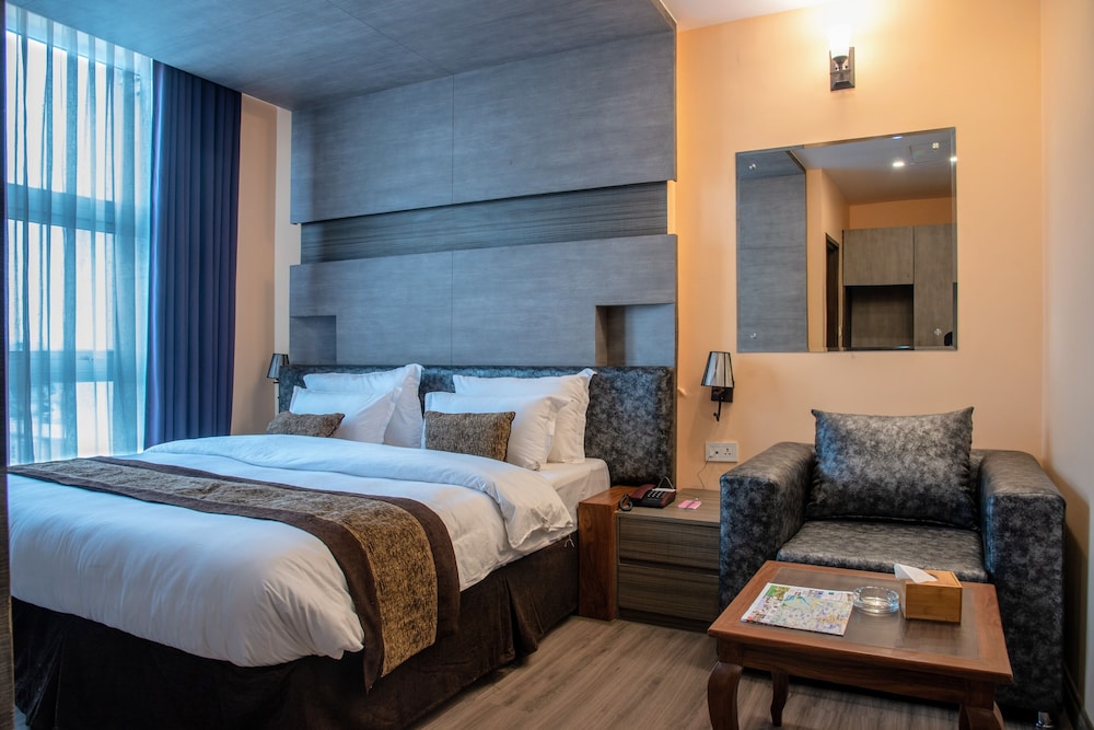 sunshine boutique hotel