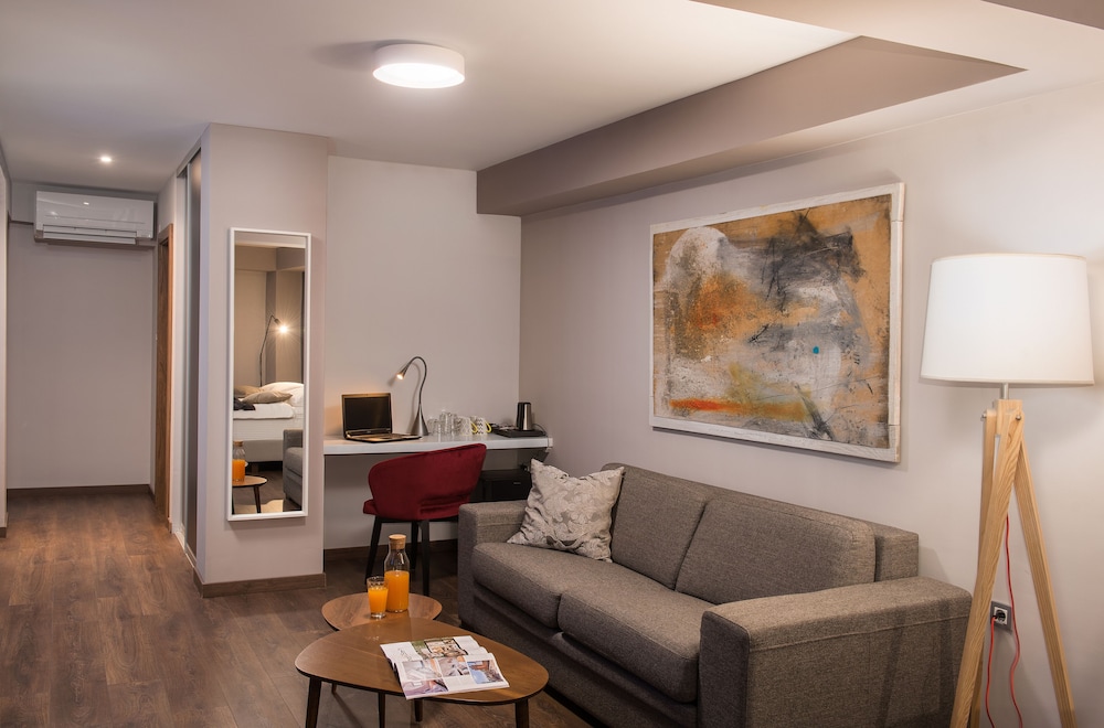 boutique rooms mirabilis
