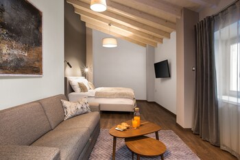 boutique rooms mirabilis