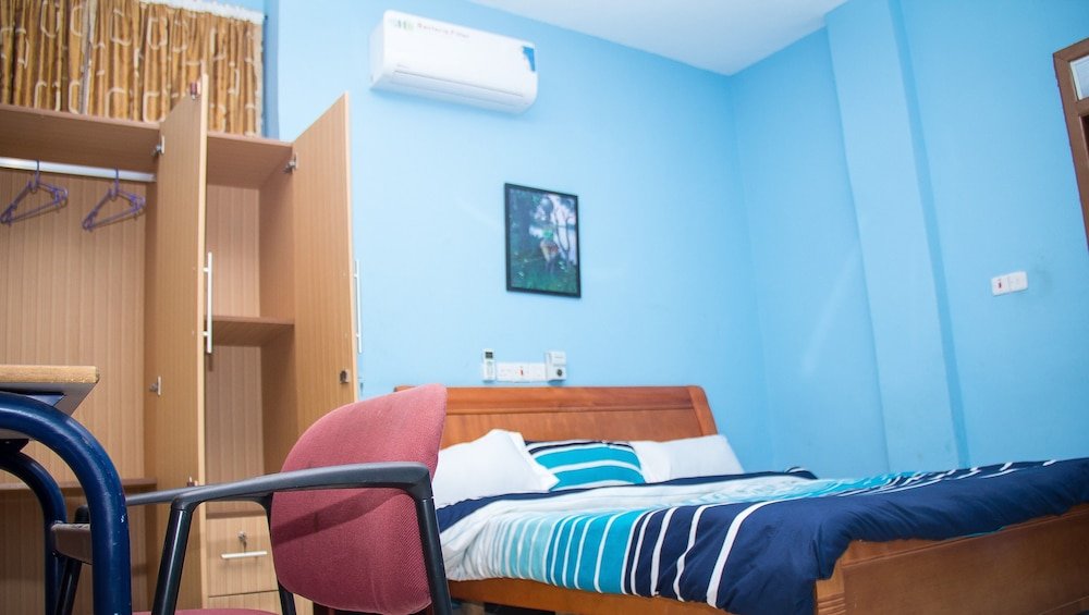 Dreamers Lodge,Ashaiman>>Accra,3.5 star