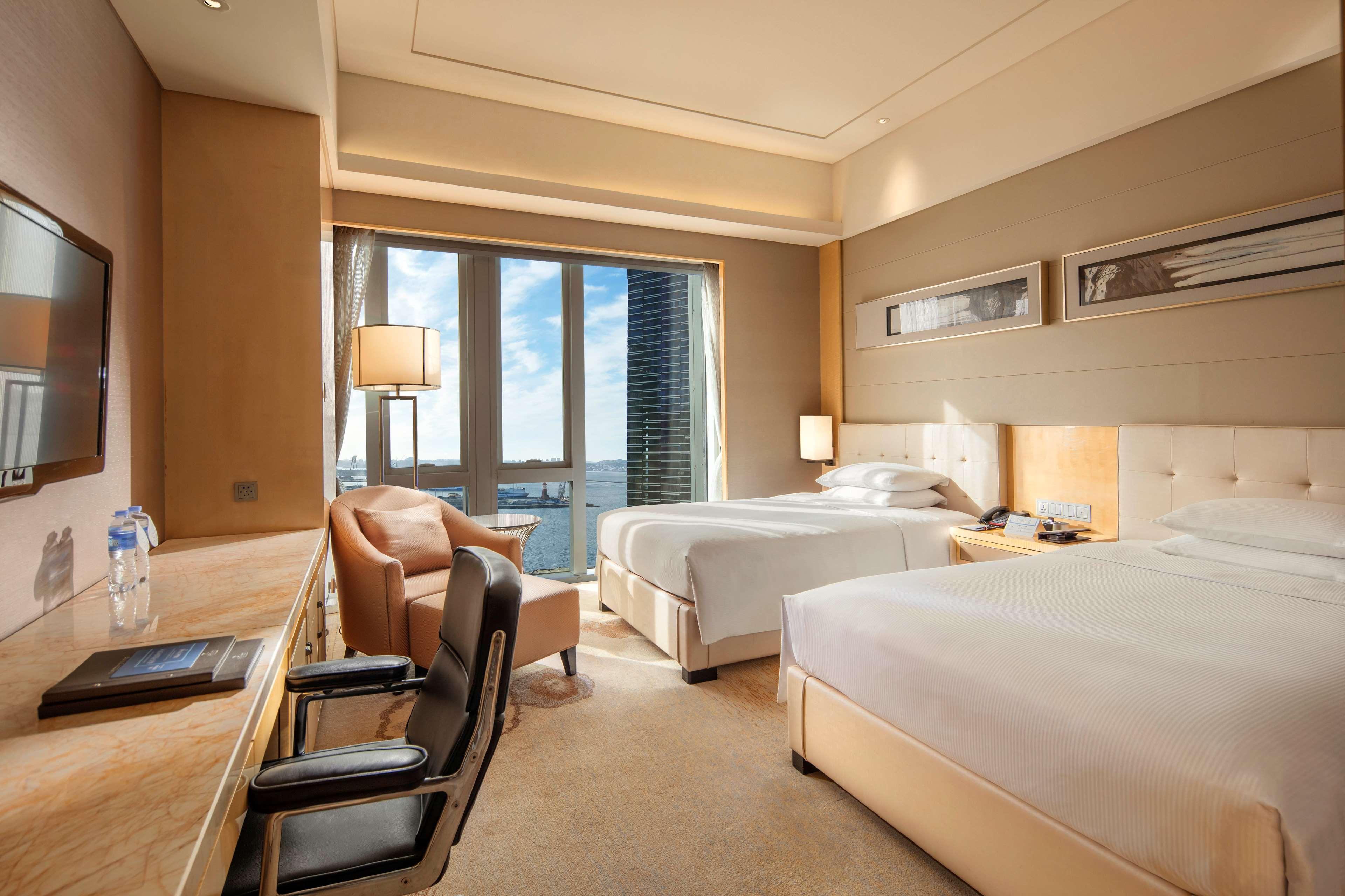hilton dalian