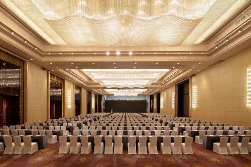 hilton dalian