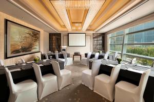 hilton dalian