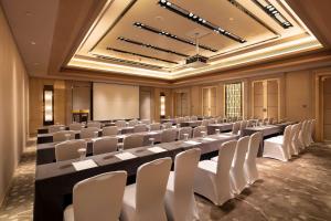hilton dalian