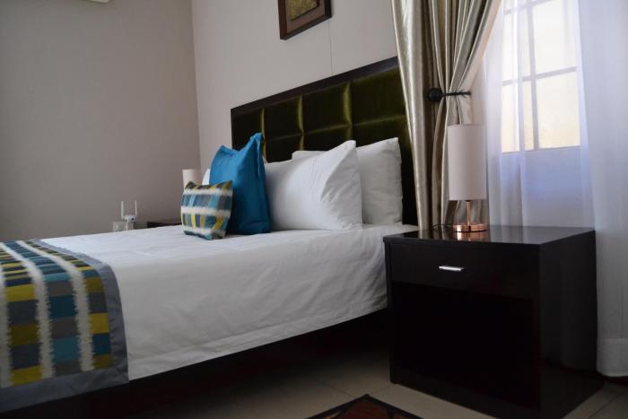 triple palms bed and breakfast