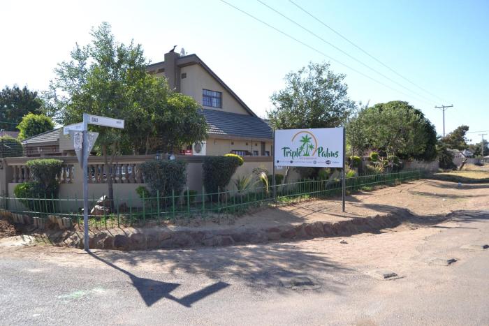 triple palms bed and breakfast